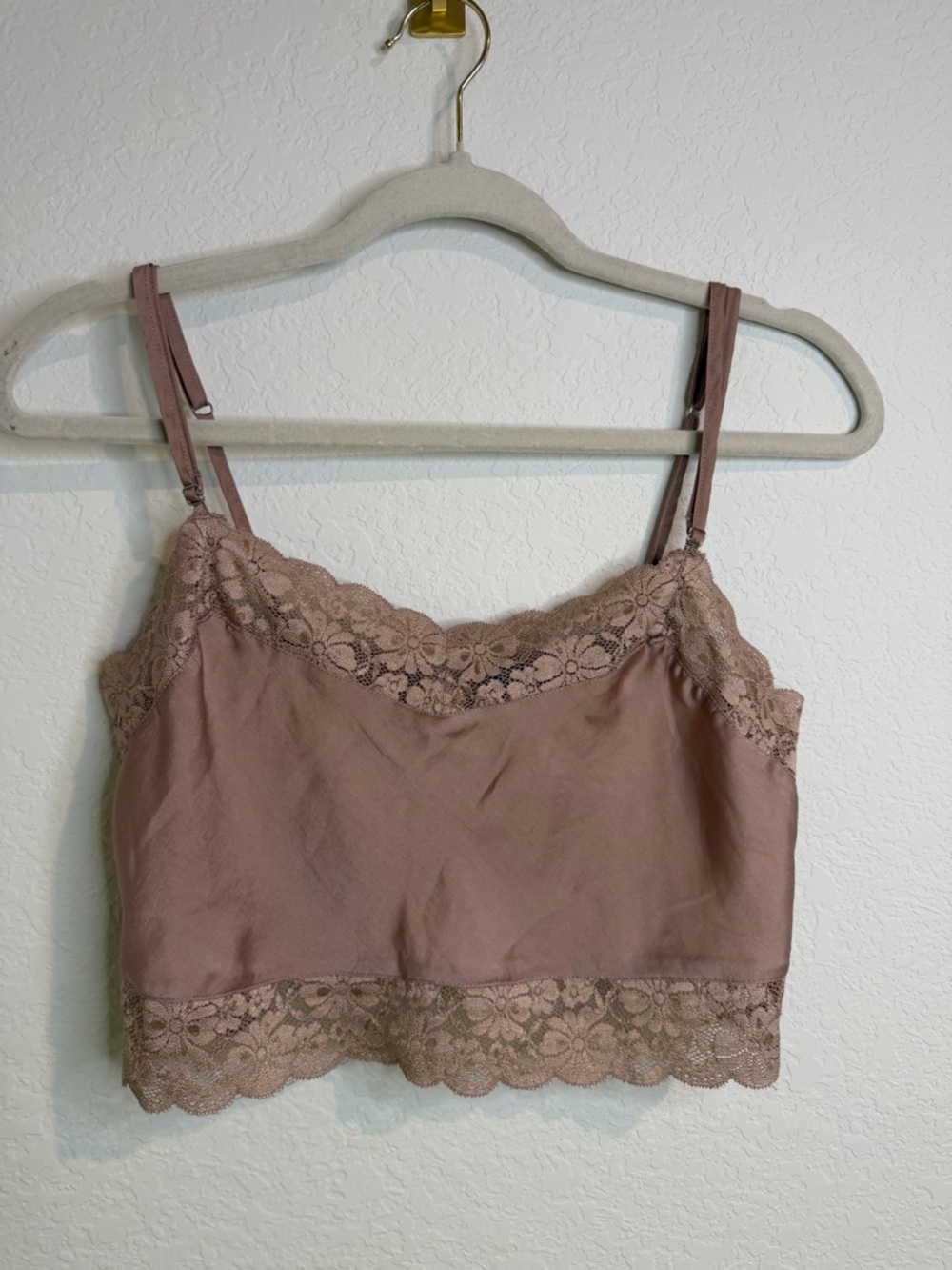 Brandy Melville Lace Trim Satin Cami Top - Mauve